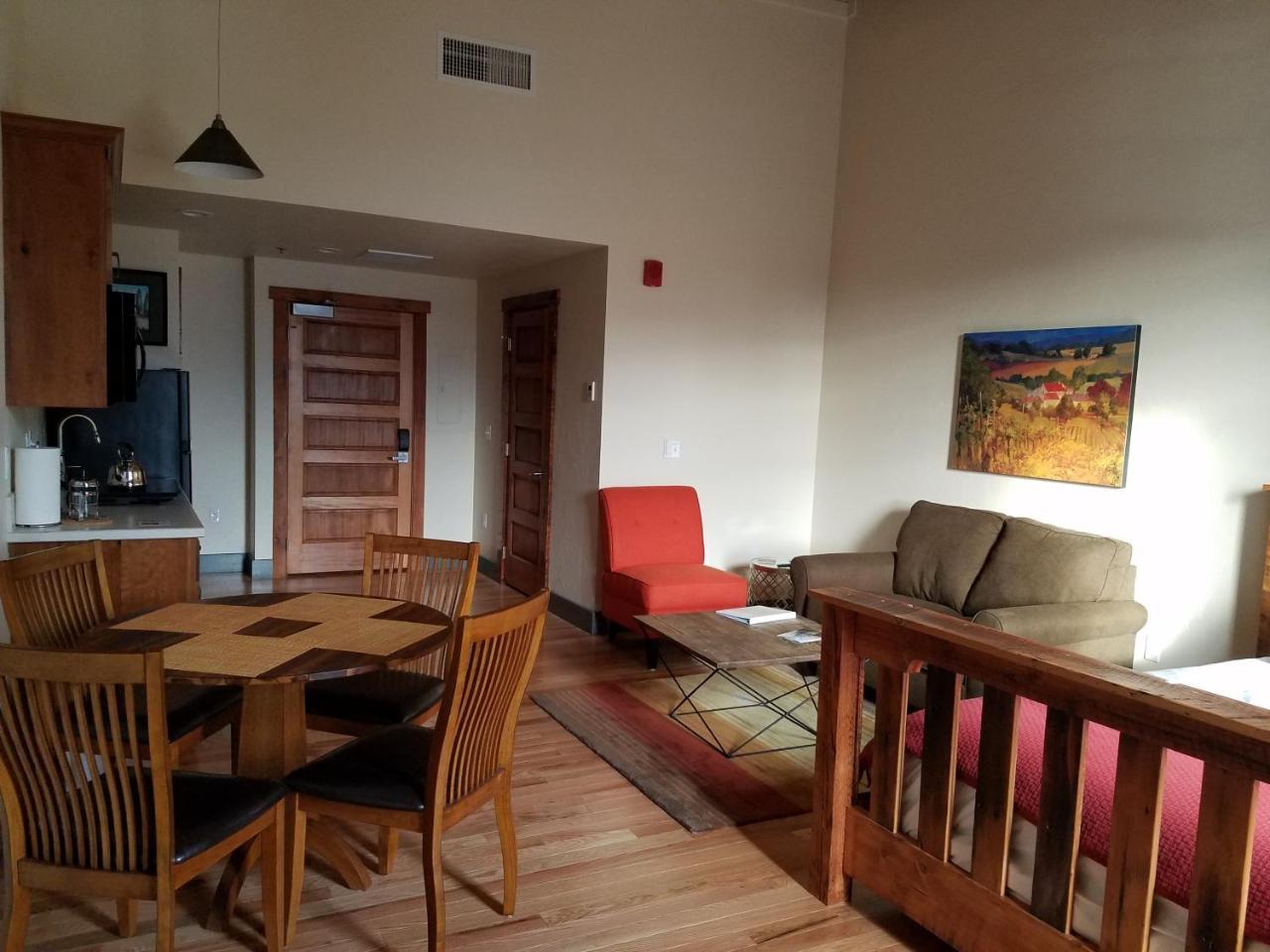 Amity Flats Hotel Ngoại thất bức ảnh