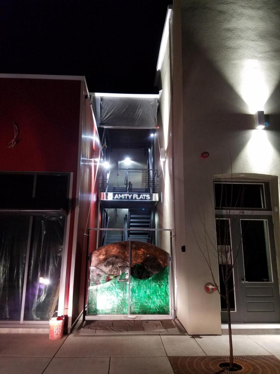 Amity Flats Hotel Ngoại thất bức ảnh