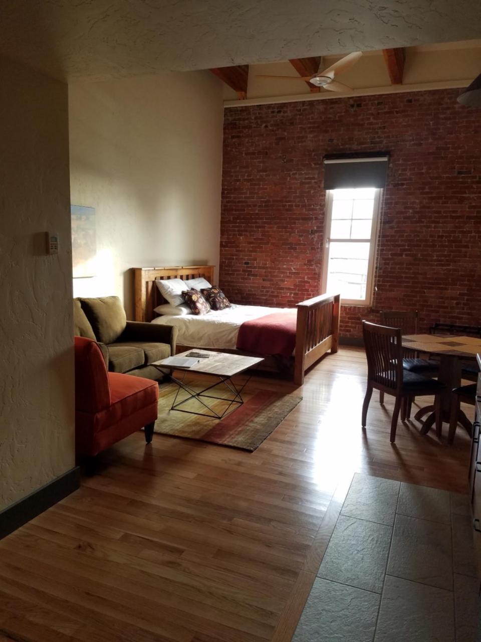 Amity Flats Hotel Ngoại thất bức ảnh