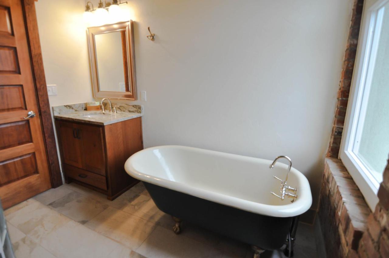 Amity Flats Hotel Ngoại thất bức ảnh